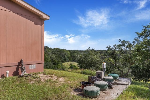 349 N Vine St, Kerrville, TX 78028