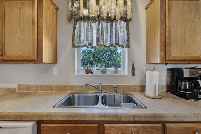349 N Vine St, Kerrville, TX 78028
