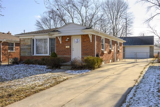 1320 Montrose Avenue, Royal Oak, MI 48073