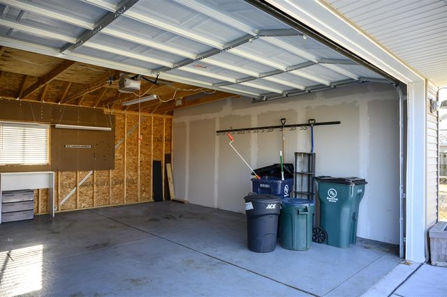 1320 Montrose Avenue, Royal Oak, MI 48073