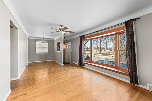 1320 Montrose Avenue, Royal Oak, MI 48073