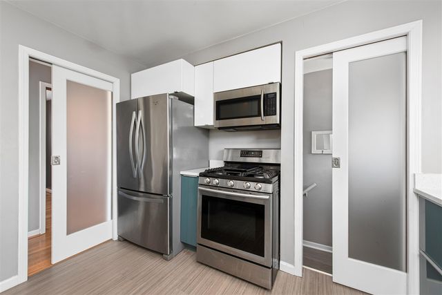 1320 Montrose Avenue, Royal Oak, MI 48073