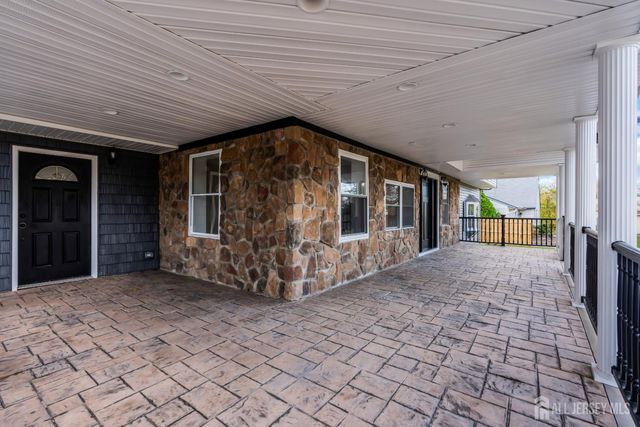 537 S Atlantic Avenue, Aberdeen, NJ 07747