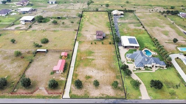 8826 Oak Meadow W Street, Monte Alto, TX 78538