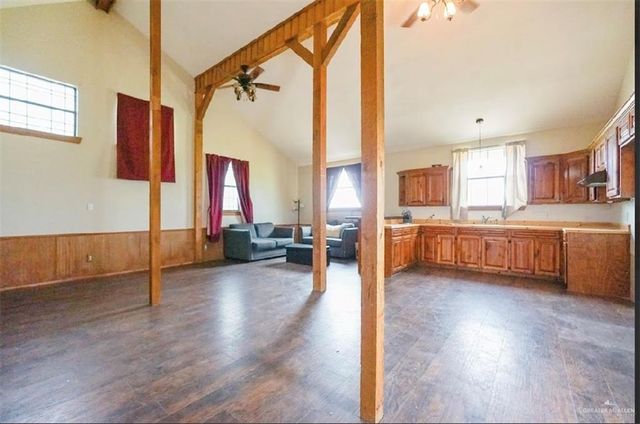 8826 Oak Meadow W Street, Monte Alto, TX 78538