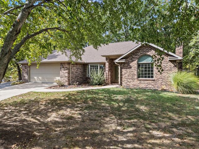 36 Eaton Circle, Bella Vista, AR 72715