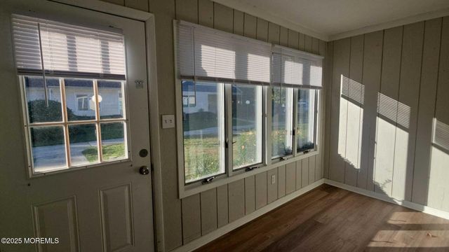 1700 NJ 37 W 121-02, Toms River, NJ 08757