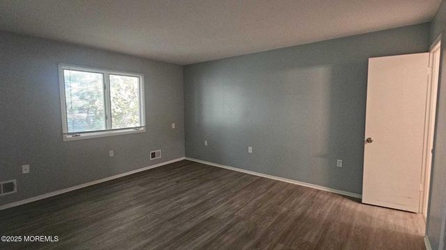 1700 NJ 37 W 121-02, Toms River, NJ 08757