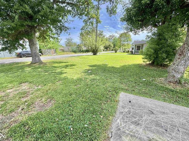 418 N Claiborne Street, Sulphur, LA 70663