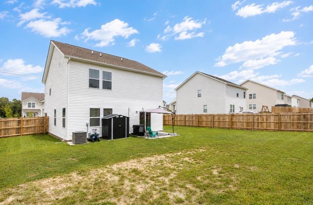 641 Emerson Ln, Westmoreland, TN 37186
