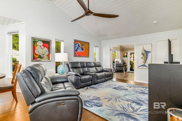 1229 E Hummingbird Lane, Gulf Shores, AL 36542