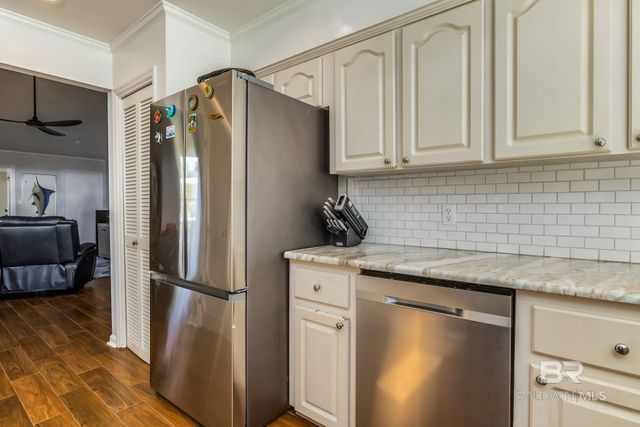 1229 E Hummingbird Lane, Gulf Shores, AL 36542