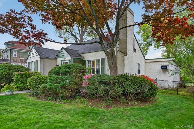 1061 Clay Avenue, Pelham, NY 10803