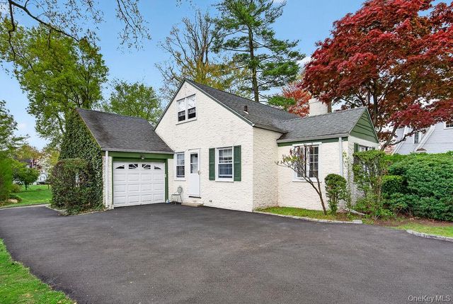 1061 Clay Avenue, Pelham, NY 10803