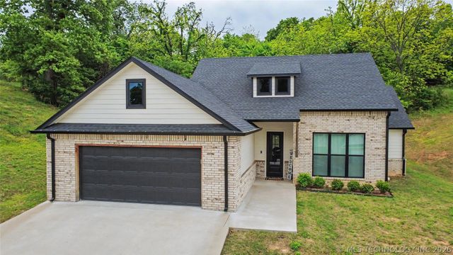 840 E Harlan Drive, Tahlequah, OK 74464