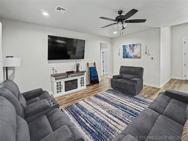 840 E Harlan Drive, Tahlequah, OK 74464