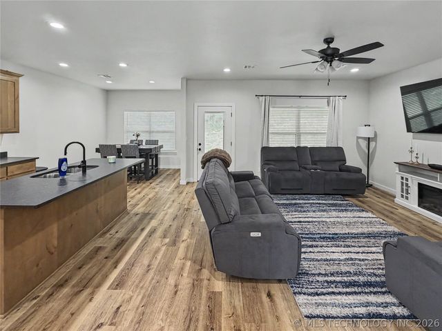 840 E Harlan Drive, Tahlequah, OK 74464