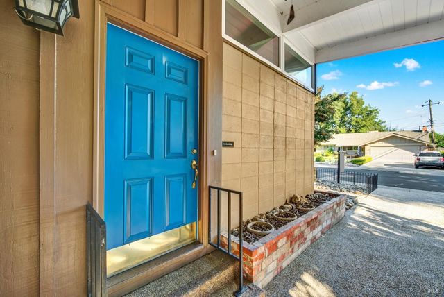 507 Buckeye St, Vacaville, CA 95688