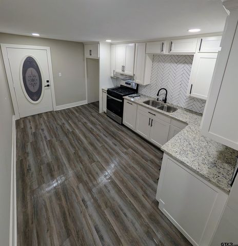 1213 Academy st, Tyler, TX 75701