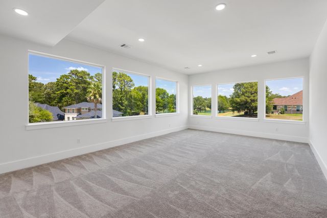 114 Bentwood Dr, Montgomery, TX 77356