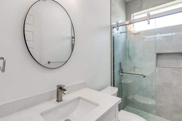 114 Bentwood Dr, Montgomery, TX 77356