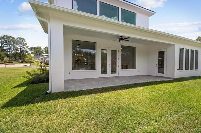 114 Bentwood Dr, Montgomery, TX 77356
