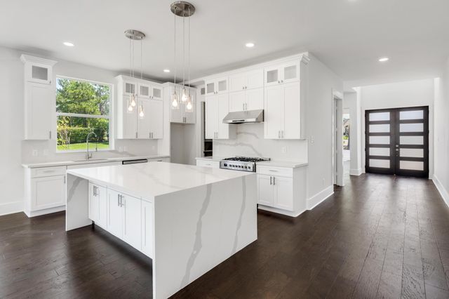 114 Bentwood Dr, Montgomery, TX 77356