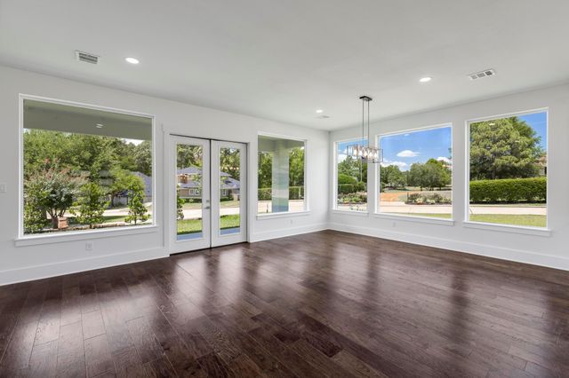 114 Bentwood Dr, Montgomery, TX 77356