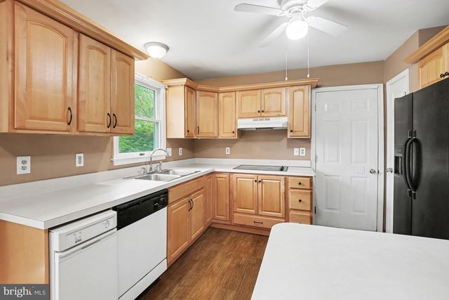 104 PENNSYLVANIA AVE, Reading, PA 19606