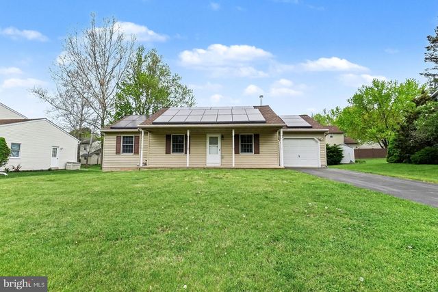 104 PENNSYLVANIA AVE, Reading, PA 19606