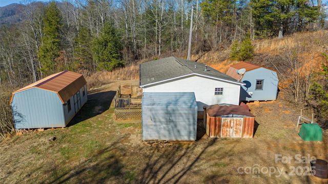 778 Smith Johnson Road, Green Mountain, NC 28740
