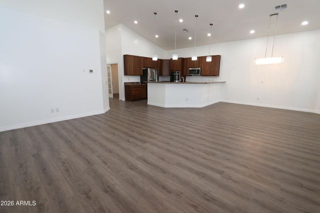 852 E RAWHIDE Court, Gilbert, AZ 85296