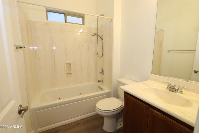 852 E RAWHIDE Court, Gilbert, AZ 85296