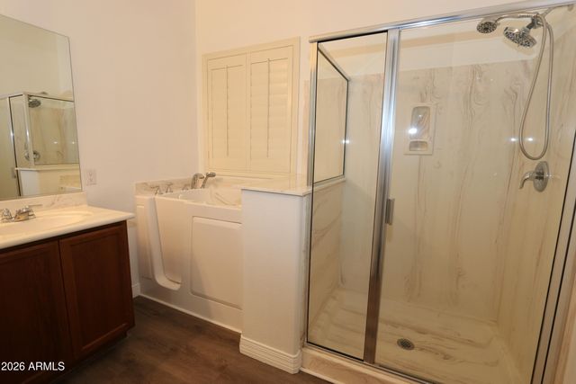 852 E RAWHIDE Court, Gilbert, AZ 85296