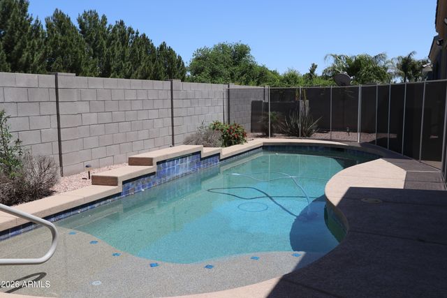 852 E RAWHIDE Court, Gilbert, AZ 85296