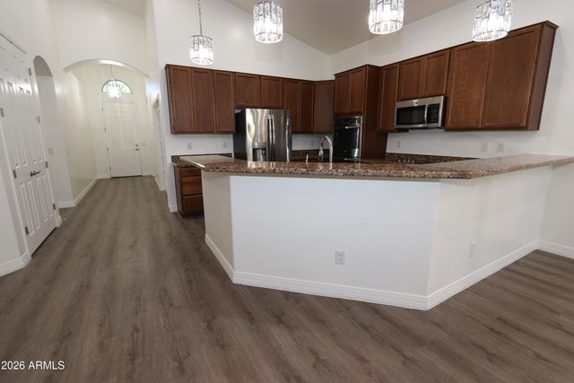 852 E RAWHIDE Court, Gilbert, AZ 85296