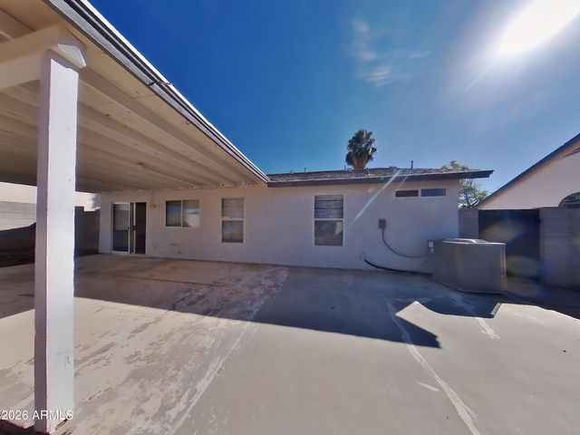 3628 W FIREHAWK Drive, Glendale, AZ 85308