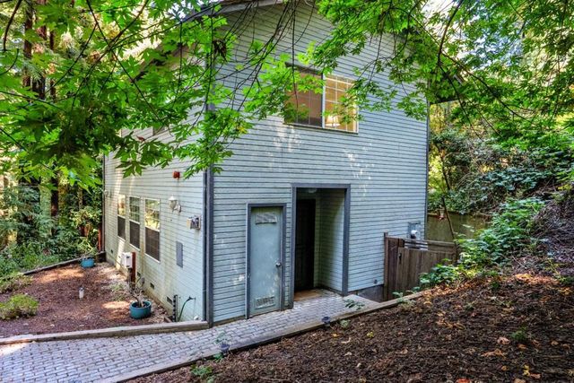 110 Azalea Way, Ben Lomond, CA 95005