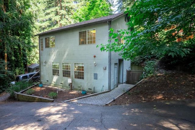 110 Azalea Way, Ben Lomond, CA 95005