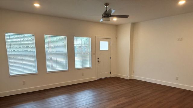 1570 Panama Place, Dallas, TX 75215