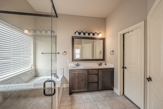 1425 Steve Drive, Crowley, TX 76036