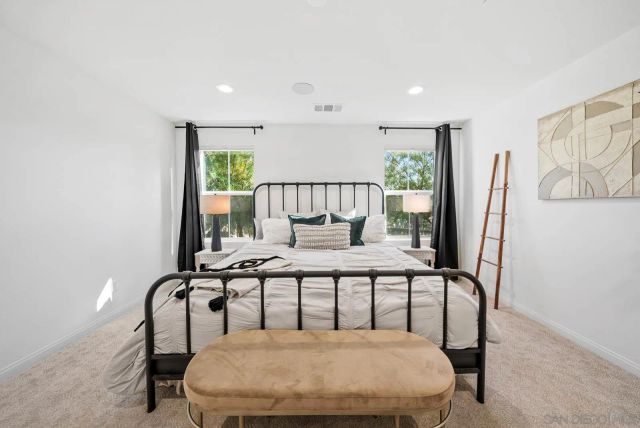 3135 Linwood St, Vista, CA 92081