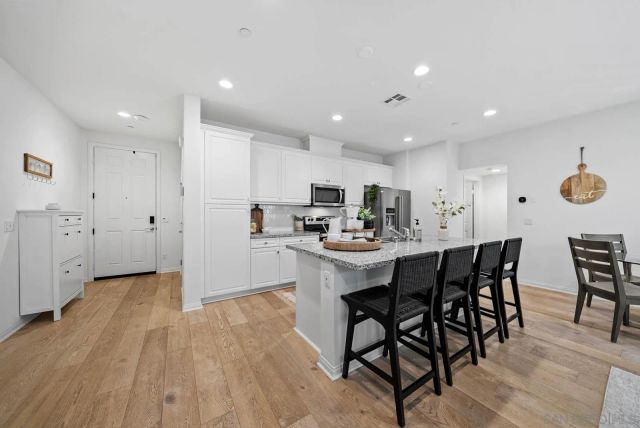 3135 Linwood St, Vista, CA 92081