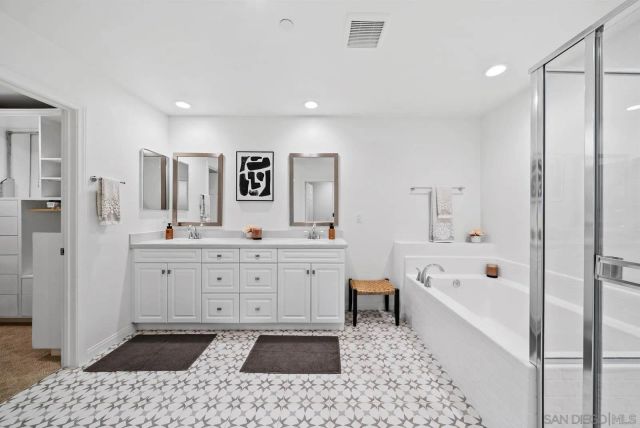 3135 Linwood St, Vista, CA 92081