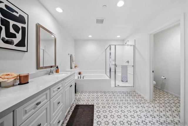 3135 Linwood St, Vista, CA 92081