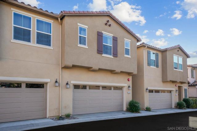 3135 Linwood St, Vista, CA 92081