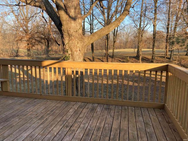 5122 S Lincoln Street, Oakland City, IN 47660