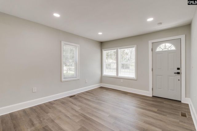 165 Whiteside Circle, West Columbia, SC 29169