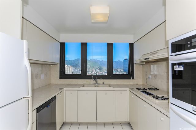 1650 Ala Moana Boulevard 2611, Honolulu, HI 96815