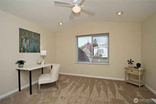 21821 SE 273rd Lane #68, Maple Valley, WA 98038